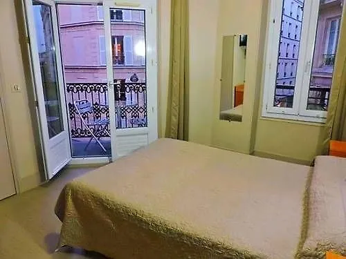 **  Bonsejour Montmartre Hotel Paris França