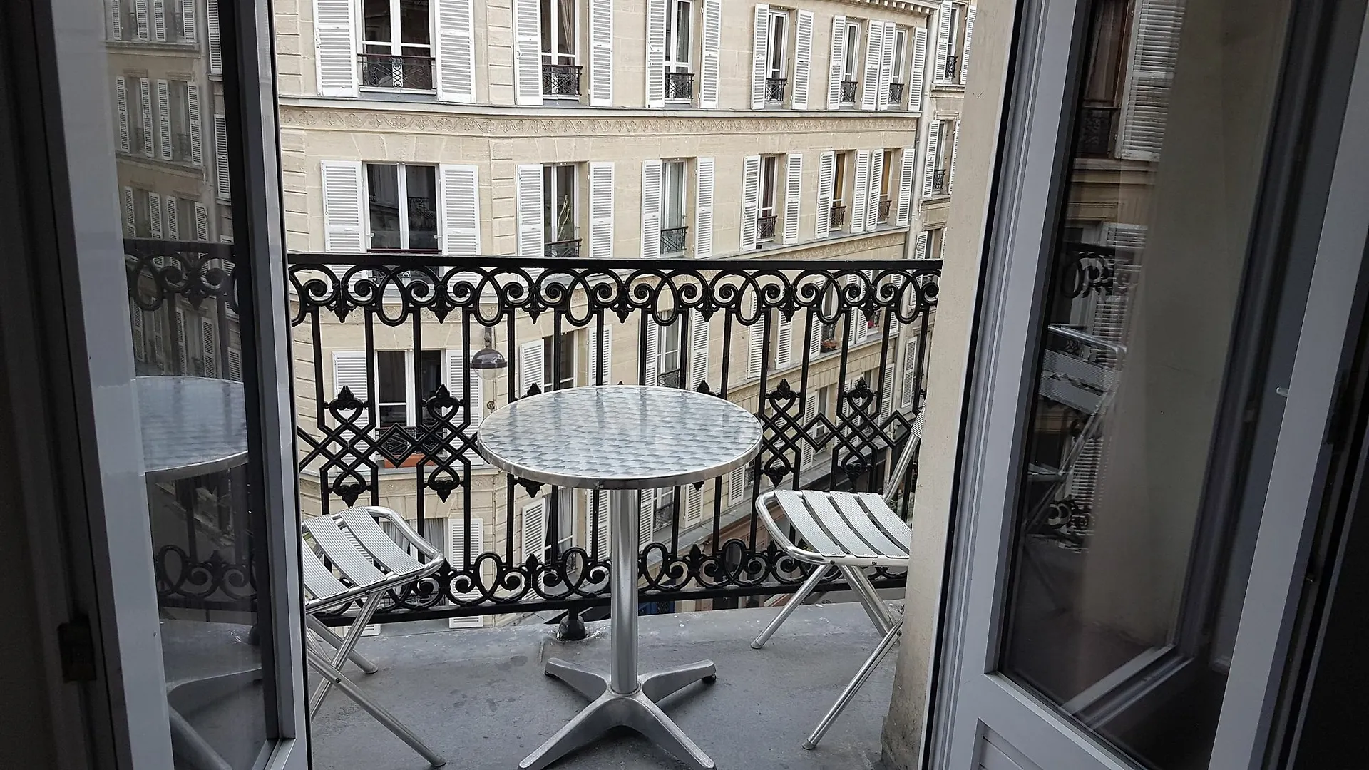 **  Bonsejour Montmartre Hotel Paris França