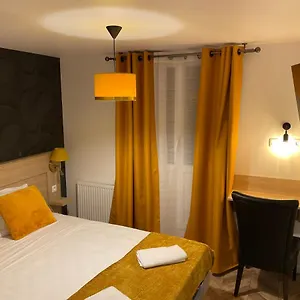 Menil Bon Temps Hotel